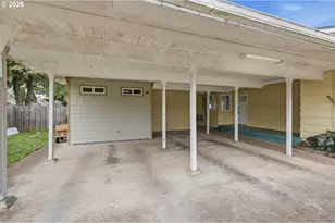 710 S 1st St, Cottage Grove, OR 97424 - Photo 29