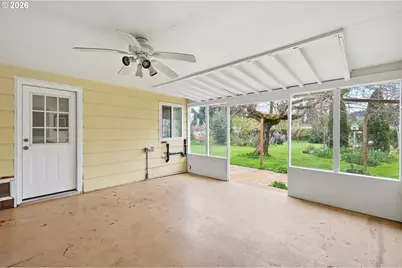 710 S 1st St, Cottage Grove, OR 97424 - Photo 33