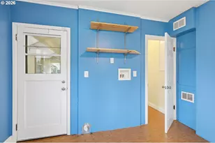 710 S 1st St, Cottage Grove, OR 97424 - Photo 25