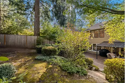 4963 Suntree Ln, Lake Oswego, OR 97035 - Photo 39