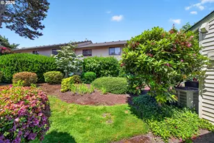 627 N Hayden Bay Dr, Portland, OR 97217 - Photo 15