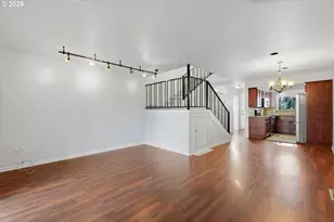 627 N Hayden Bay Dr, Portland, OR 97217 - Photo 9