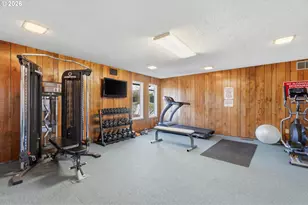 627 N Hayden Bay Dr, Portland, OR 97217 - Photo 23