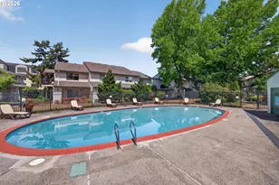 627 N Hayden Bay Dr, Portland, OR 97217 - Photo 27