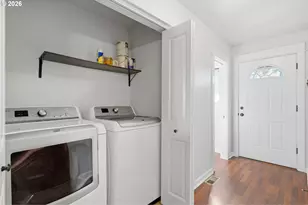 627 N Hayden Bay Dr, Portland, OR 97217 - Photo 3