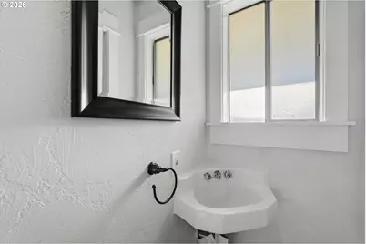 627 N Hayden Bay Dr, Portland, OR 97217 - Photo 11