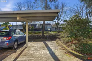 627 N Hayden Bay Dr, Portland, OR 97217 - Photo 19