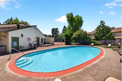 627 N Hayden Bay Dr, Portland, OR 97217 - Photo 25