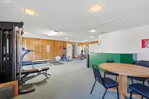 627 N Hayden Bay Dr, Portland, OR 97217 - Photo 21