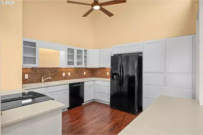 5826 S Riverpoint Ln, Portland, OR 97239 - Photo 13