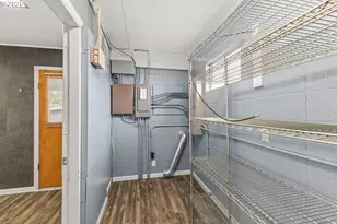 1615 19th St, Myrtle Point, OR 97458 - Photo 25
