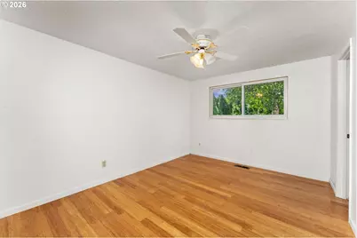 11064 SE Market St, Portland, OR 97216 - Photo 19