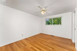 11064 SE Market St, Portland, OR 97216 - Photo 19
