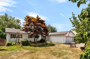 11064 SE Market St, Portland, OR 97216 - Photo 3