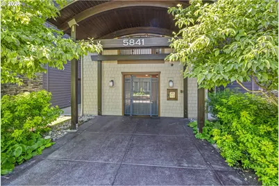 5841 SE Columbia Way #102, Vancouver, WA 98661 - Photo 3