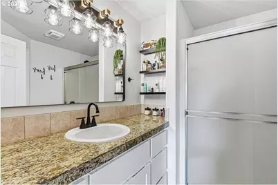 2200 NW 5th St, Battle Ground, WA 98604 - Photo 9