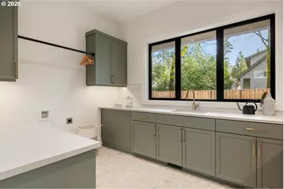 3525 Lake Grove Ave, Lake Oswego, OR 97035 - Photo 15