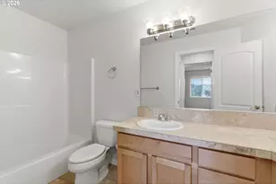 15849 SE Ogden Dr, Portland, OR 97236 - Photo 25