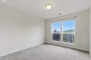 15849 SE Ogden Dr, Portland, OR 97236 - Photo 21