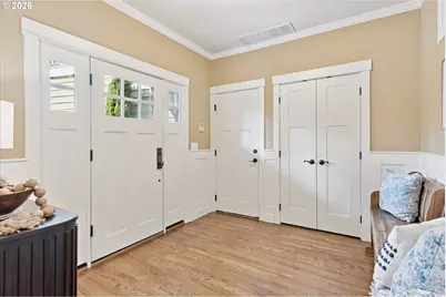 135 Middlecrest Rd, Lake Oswego, OR 97034 - Photo 17