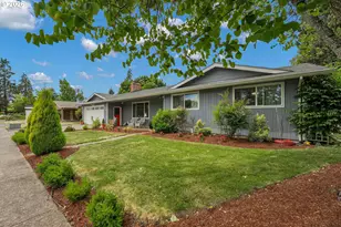 225 NW 19th St, McMinnville, OR 97128 - Photo 3