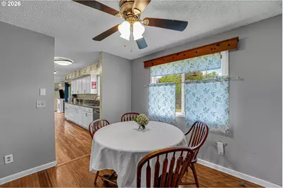 225 NW 19th St, McMinnville, OR 97128 - Photo 13