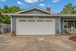 225 NW 19th St, McMinnville, OR 97128 - Photo 5