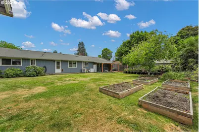 225 NW 19th St, McMinnville, OR 97128 - Photo 39