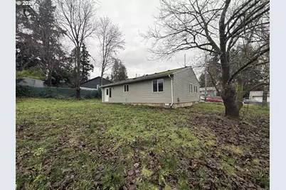 12315 SE 65th Ct, Milwaukie, OR 97222 - Photo 11