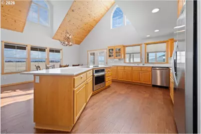 24585 Dodds Rd, Bend, OR 97701 - Photo 11