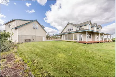 24585 Dodds Rd, Bend, OR 97701 - Photo 3