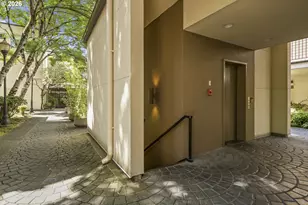 1535 SW Clay St, Portland, OR 97201 - Photo 25