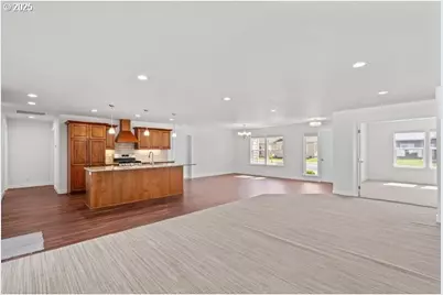 590 SW Cottonwood Dr, Hermiston, OR 97838 - Photo 7