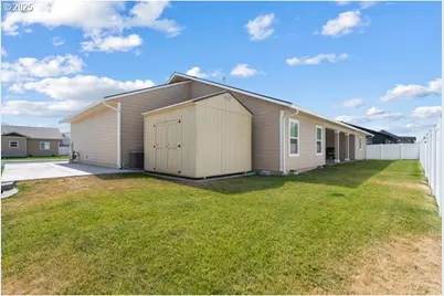 590 SW Cottonwood Dr, Hermiston, OR 97838 - Photo 31