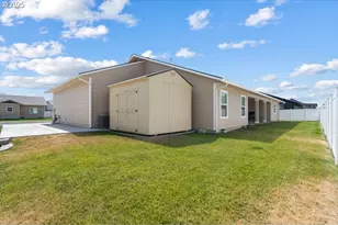 590 SW Cottonwood Dr, Hermiston, OR 97838 - Photo 31