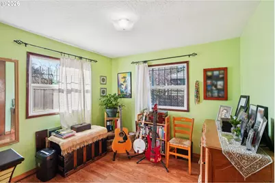 9934 N Central St, Portland, OR 97203 - Photo 13