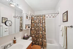 9934 N Central St, Portland, OR 97203 - Photo 17