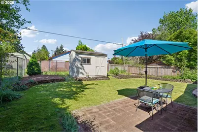 9934 N Central St, Portland, OR 97203 - Photo 17
