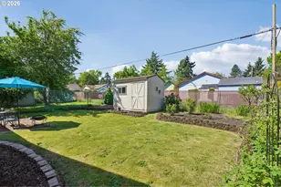 9934 N Central St, Portland, OR 97203 - Photo 21