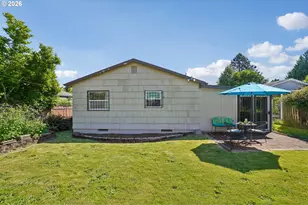9934 N Central St, Portland, OR 97203 - Photo 19
