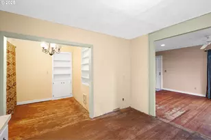 948 SW Maple St, Dallas, OR 97338 - Photo 9