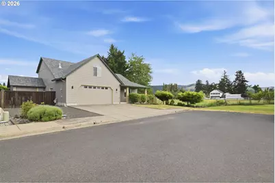 74 Sunday Dr, Creswell, OR 97426 - Photo 41