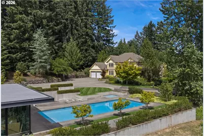 17071 SW Mount Hood Dr, Beaverton, OR 97007 - Photo 3
