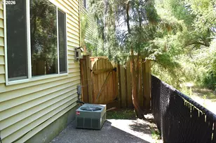 1381 NE Kinney St, Hillsboro, OR 97124 - Photo 27