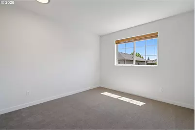 13562 SW Macbeth Dr, Portland, OR 97224 - Photo 29