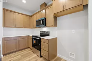 350 E Wilson St, Carlton, OR 97111 - Photo 13