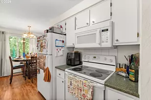 1147 W 11th Alley, Eugene, OR 97402 - Photo 15