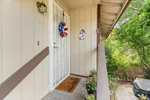 1147 W 11th Alley, Eugene, OR 97402 - Photo 13