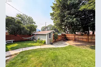 2212 Cedar St, La Grande, OR 97850 - Photo 27