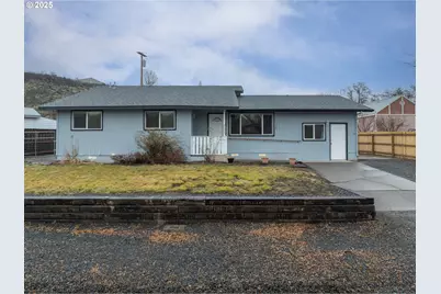 624 Staats Ave, Maupin, OR 97037 - Photo 3
